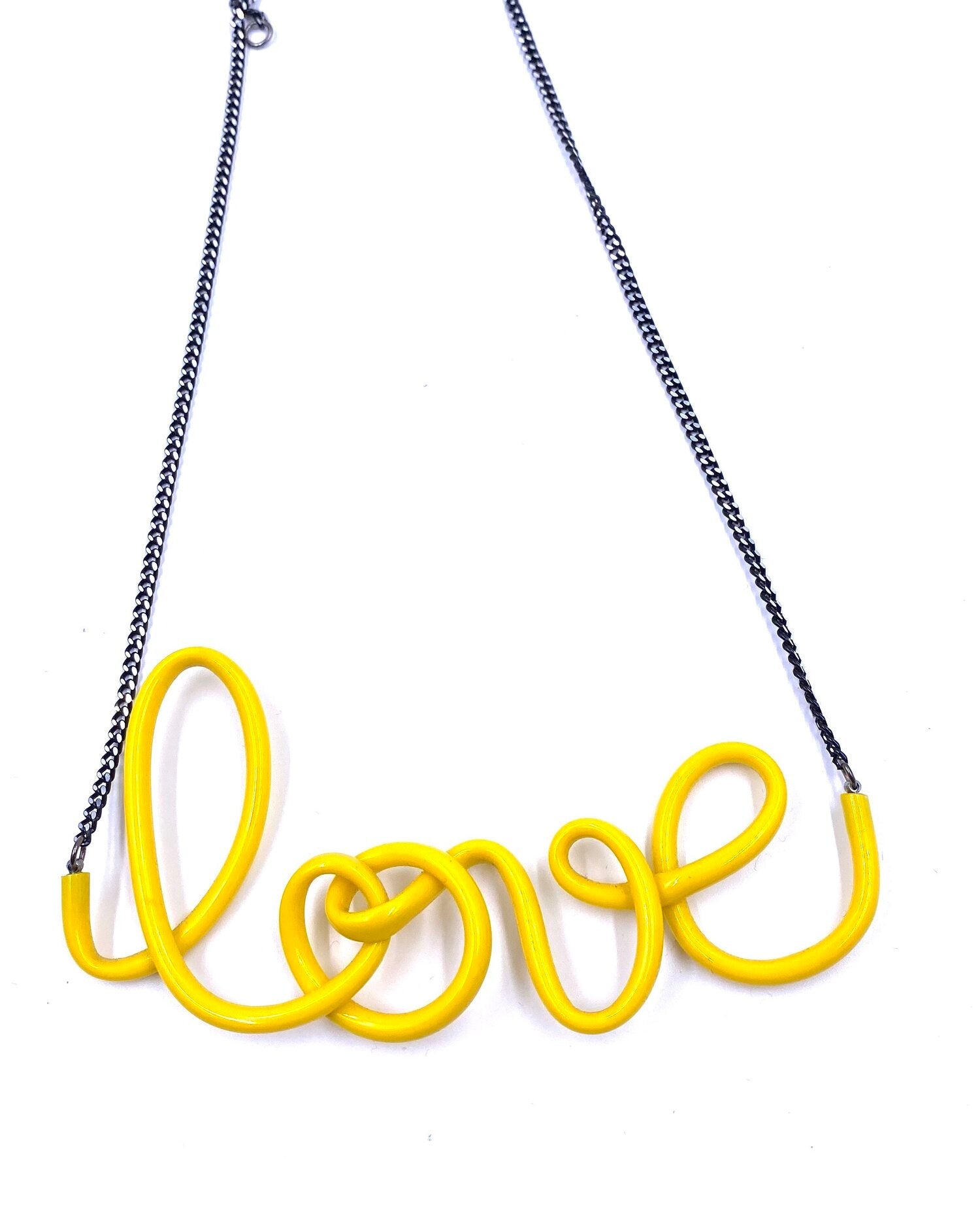 LOVE Necklace - Maison Numéro 12