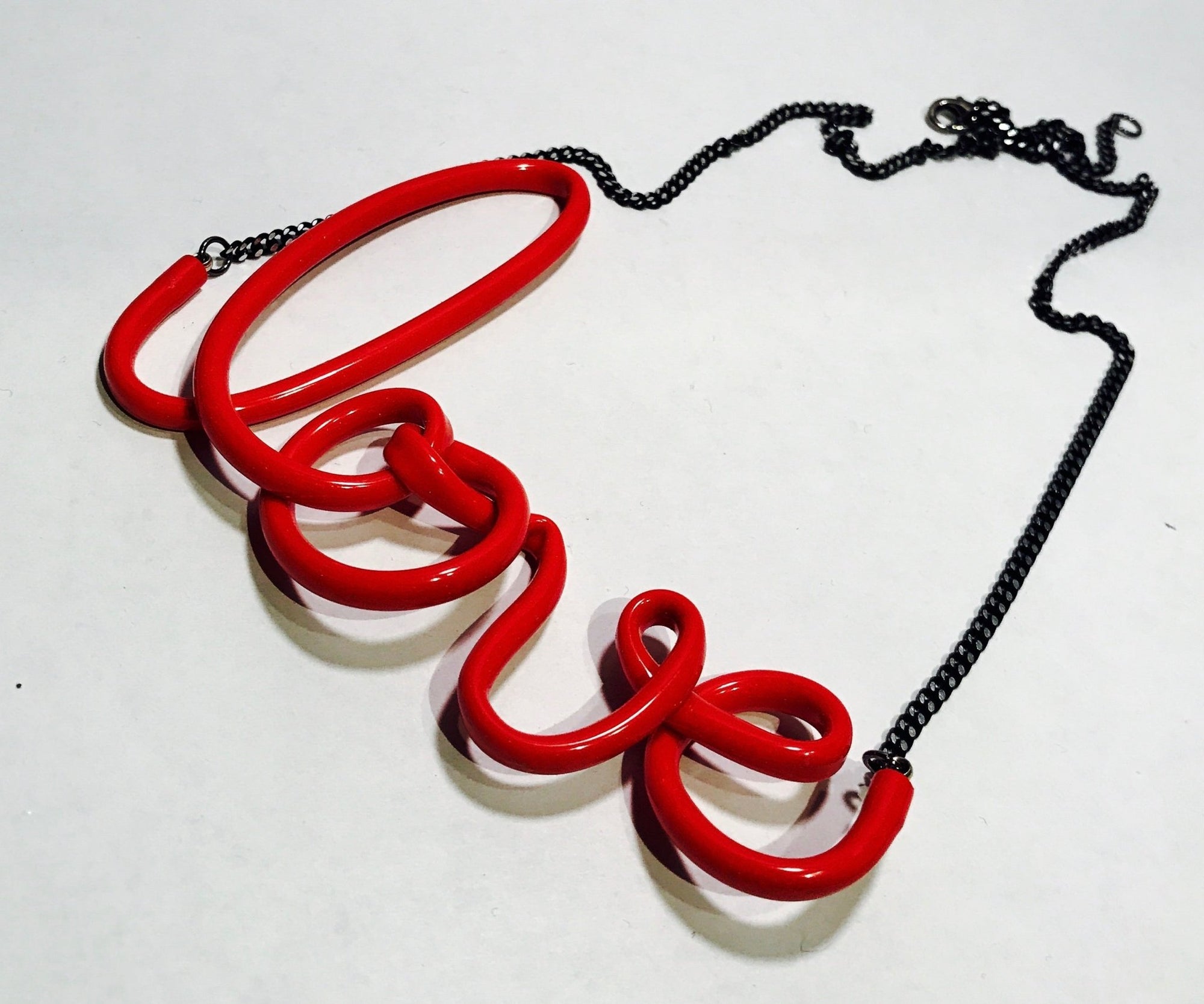 LOVE Necklace - Maison Numéro 12