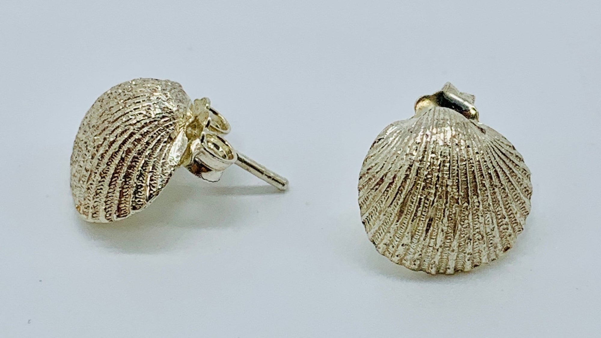 SHELL Earrings - Maison Numéro 12